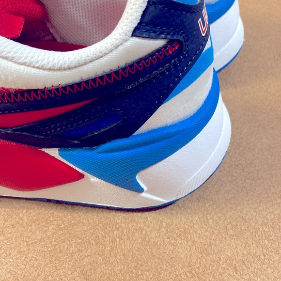 PUMA - Picture 4 of 8